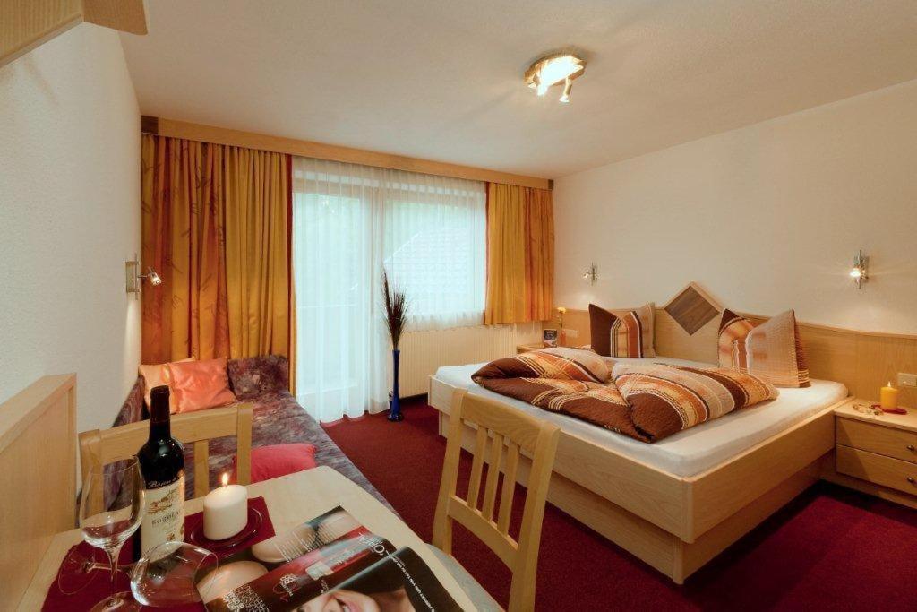 Готель Haus Birgit Петтной-ам-Арльберг Екстер'єр фото